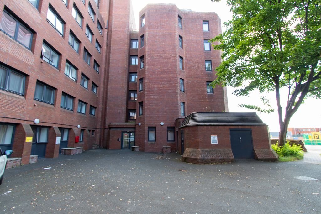 Property photo 1 of 10
