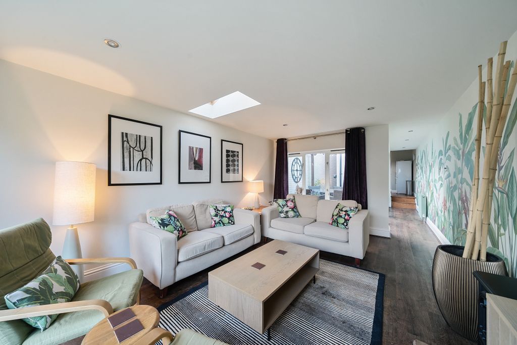 Property photo 3 of 23 1234373 (12)