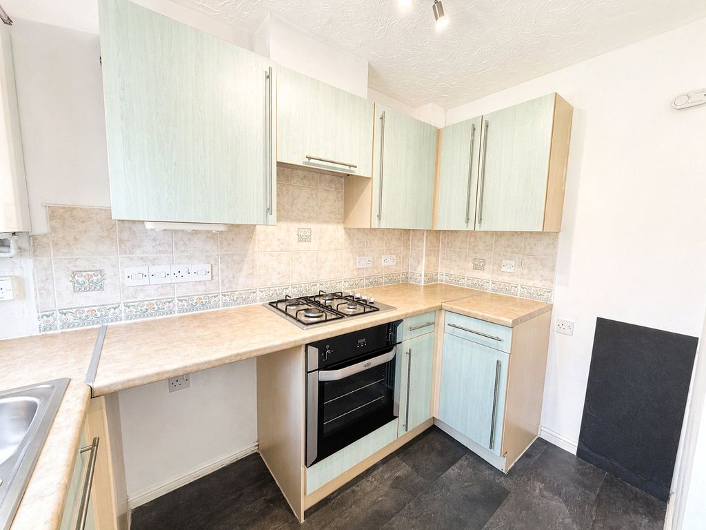 Property photo 3 of 13 3 - Picture No. 21