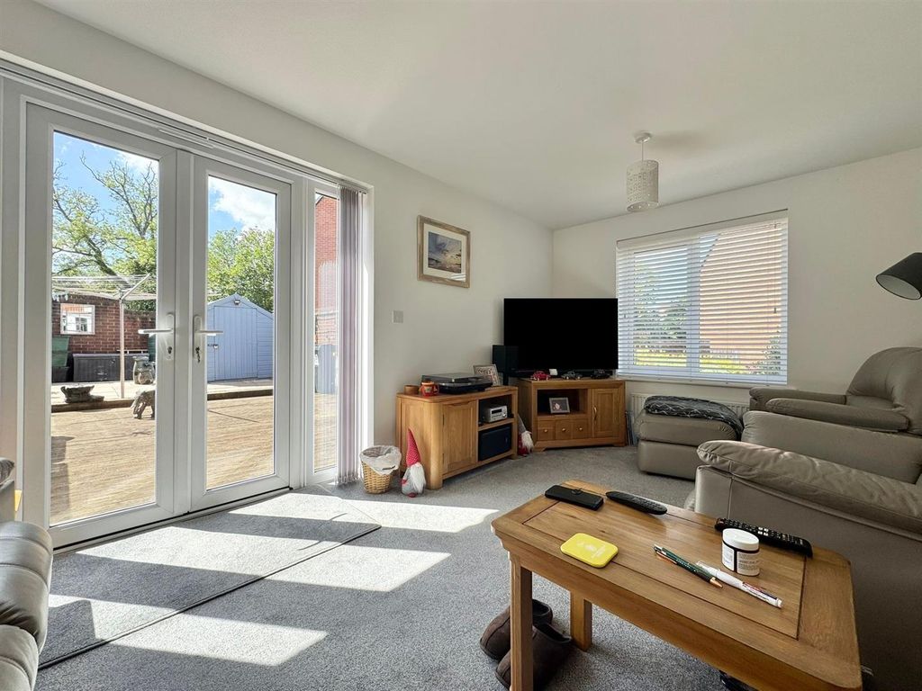 Property photo 2 of 15