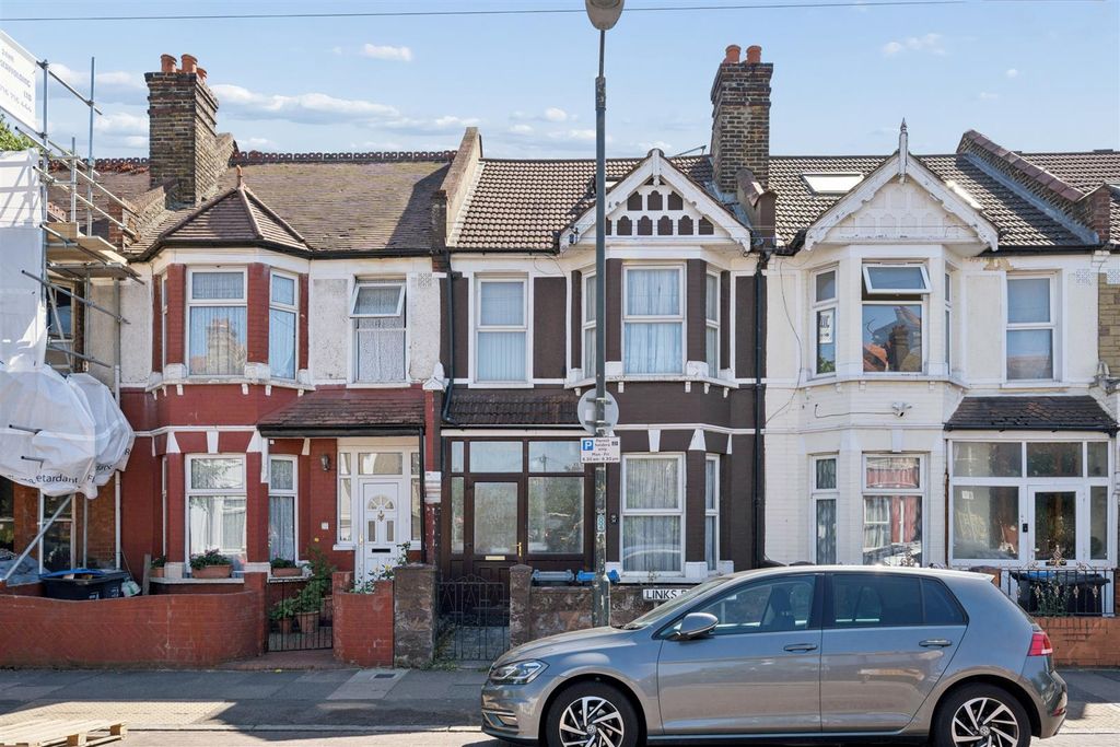 Property photo 1 of 15 34 Links Road Sw17-14.Jpg