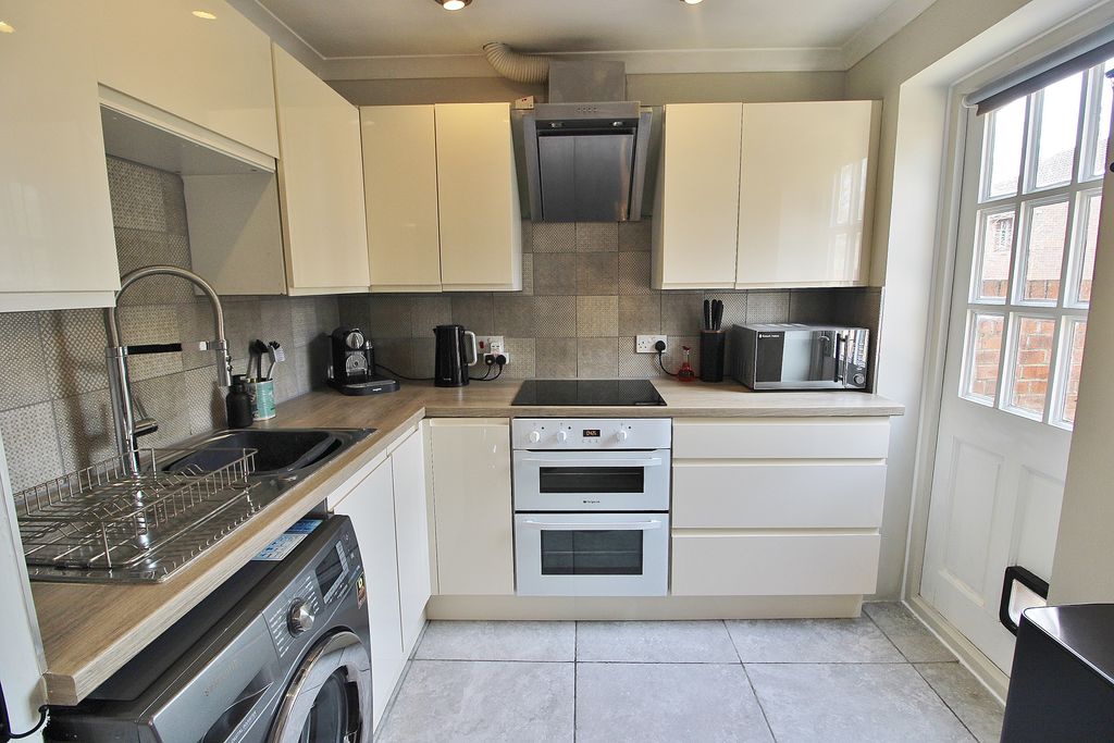 Property photo 3 of 15