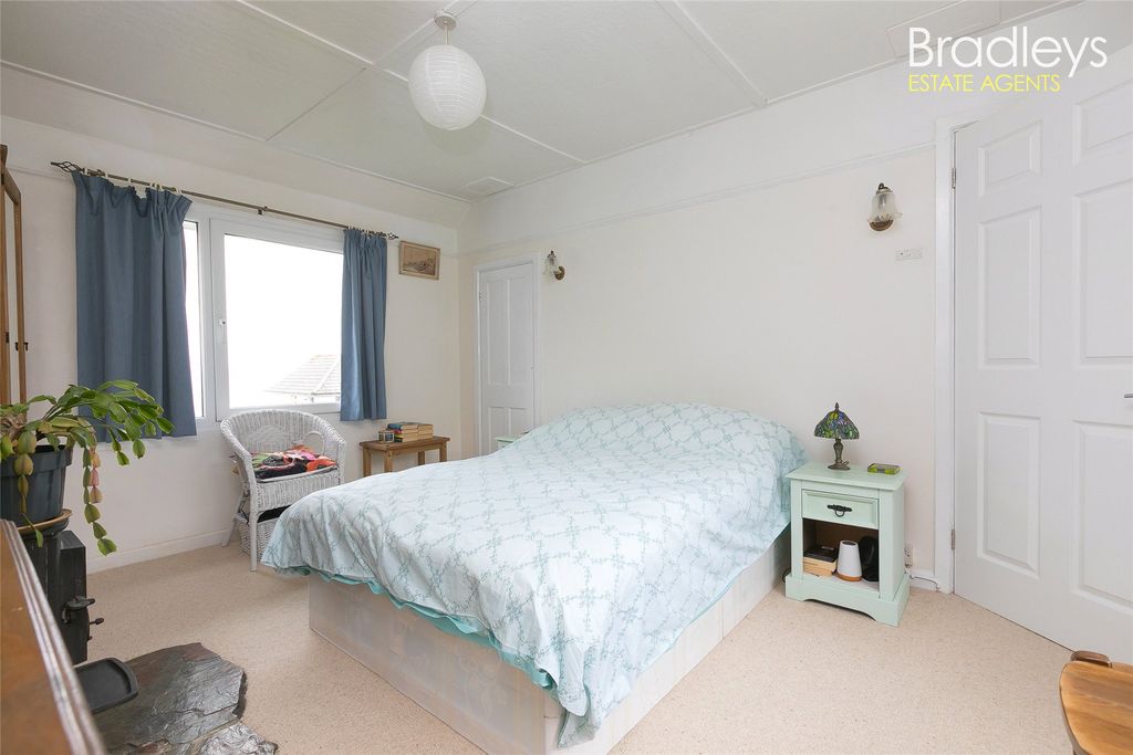 Property photo 3 of 15 Picture No. 36