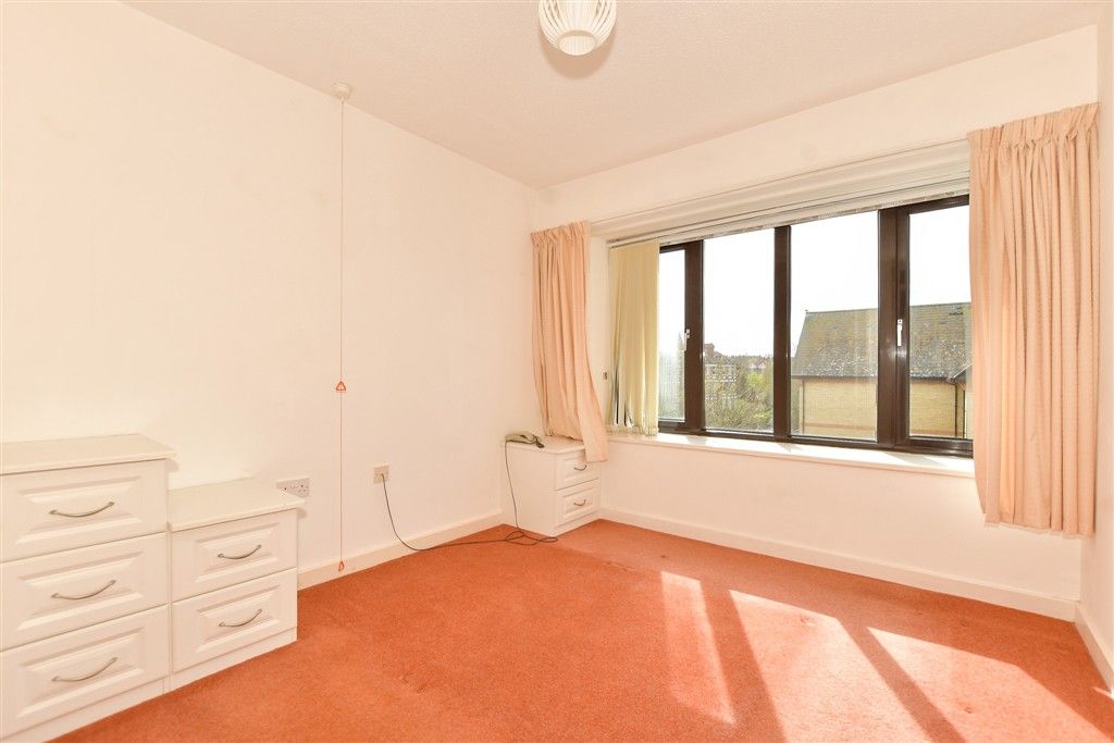 Property photo 3 of 12 Bedroom