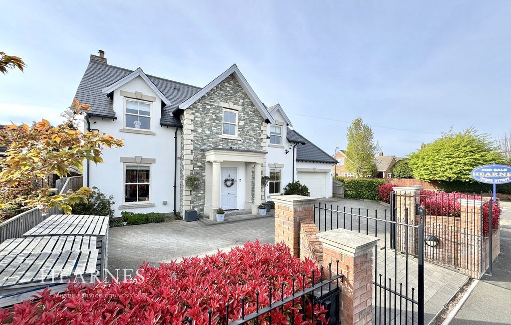 Property photo 1 of 26