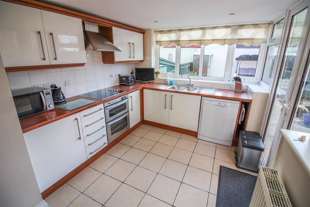 Property photo 3 of 12 Img_0849.Jpg