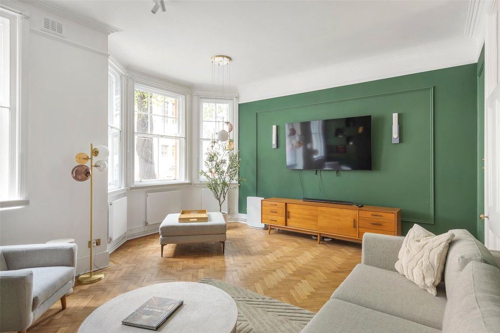 Property photo 2 of 13 Picture No. 11