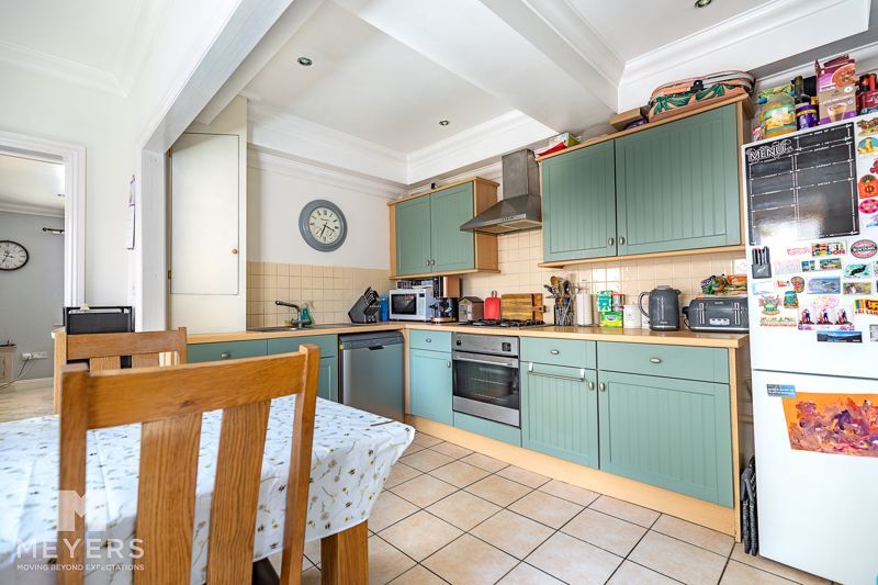 Property photo 2 of 13 Photo 11