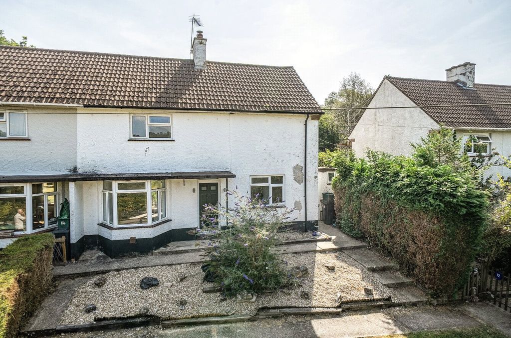 Property photo 2 of 28 Picture No. 11
