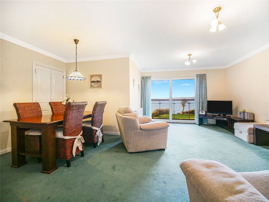 Property photo 3 of 16 Living/Dining Room