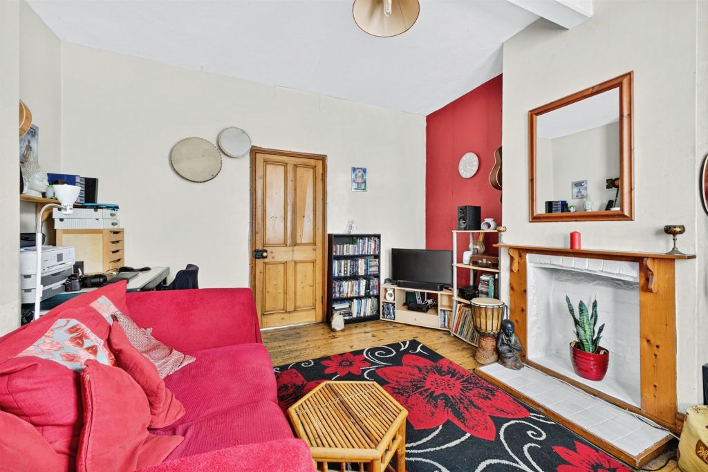 Property photo 1 of 19