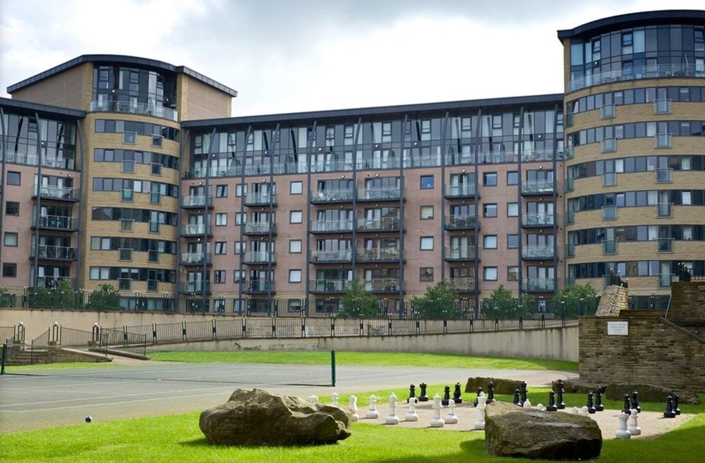 Property photo 1 of 5