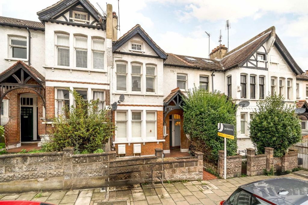 Property photo 3 of 6