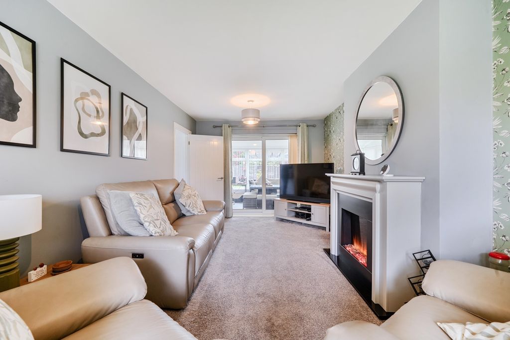 Property photo 3 of 17 1527184 (17)