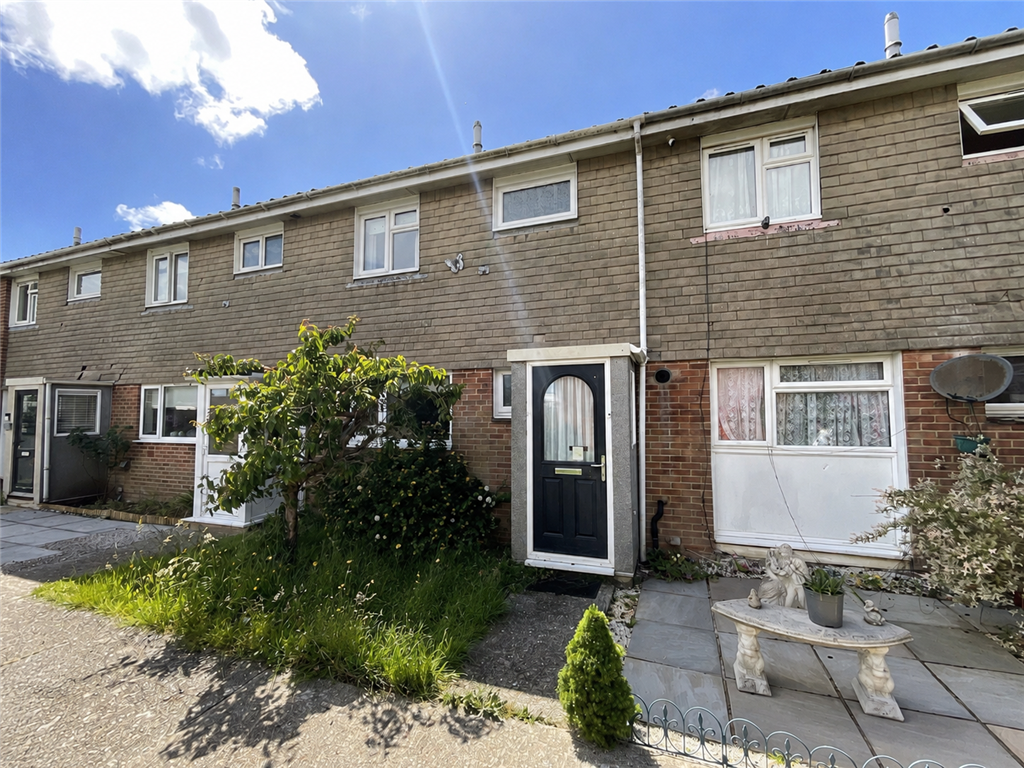 Property photo 1 of 10 Front