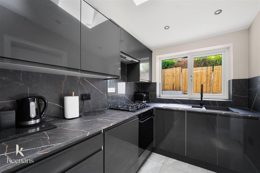 Property photo 2 of 40 5.Jpg