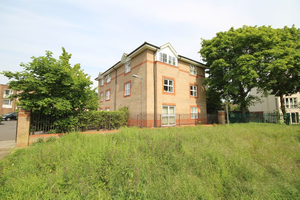 Property photo 1 of 12 5 Garner Court Exterior