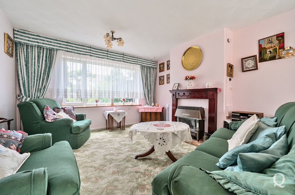 Property photo 3 of 25 70A9E6d7-8428-487...