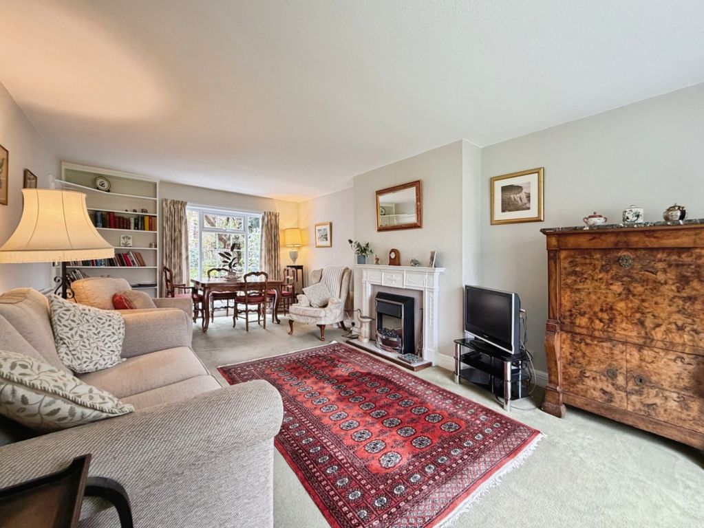 Property photo 2 of 16