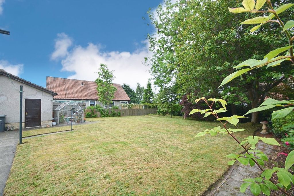 Property photo 3 of 26 5149896