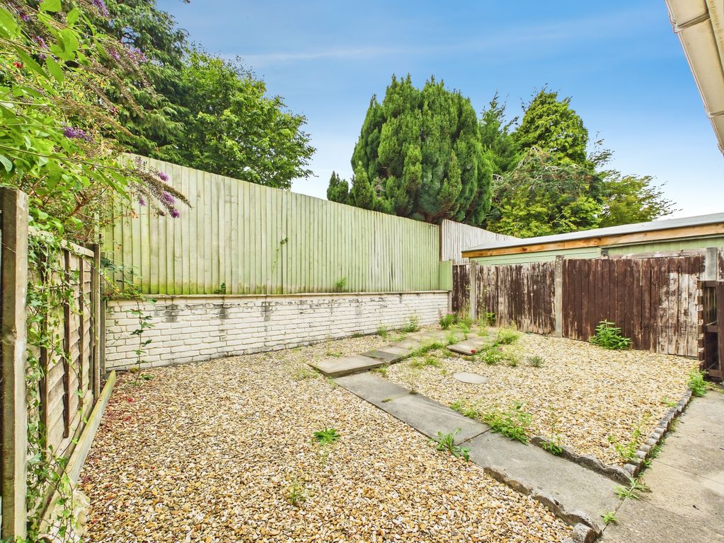 Property photo 2 of 21