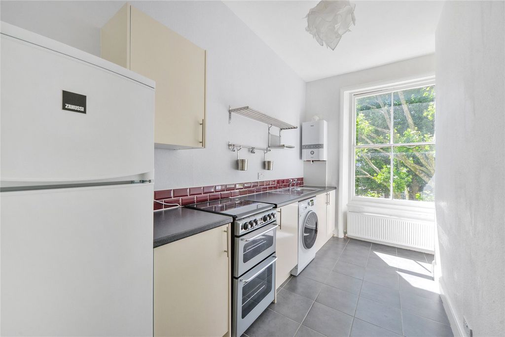 Property photo 2 of 9 Picture No. 03