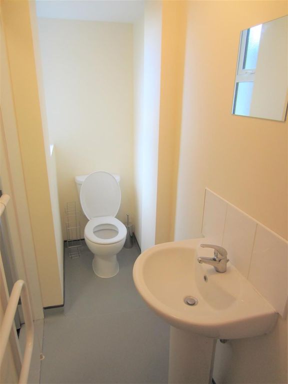 Property photo 3 of 7