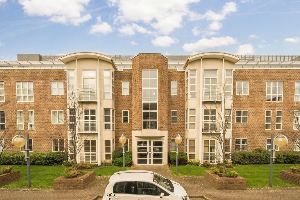 Property photo 1 of 6