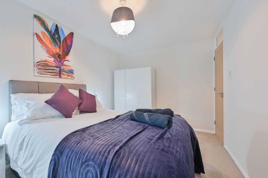 Additional image 9 of 2 bed flat to rentRaphael Drive, Watford WD24