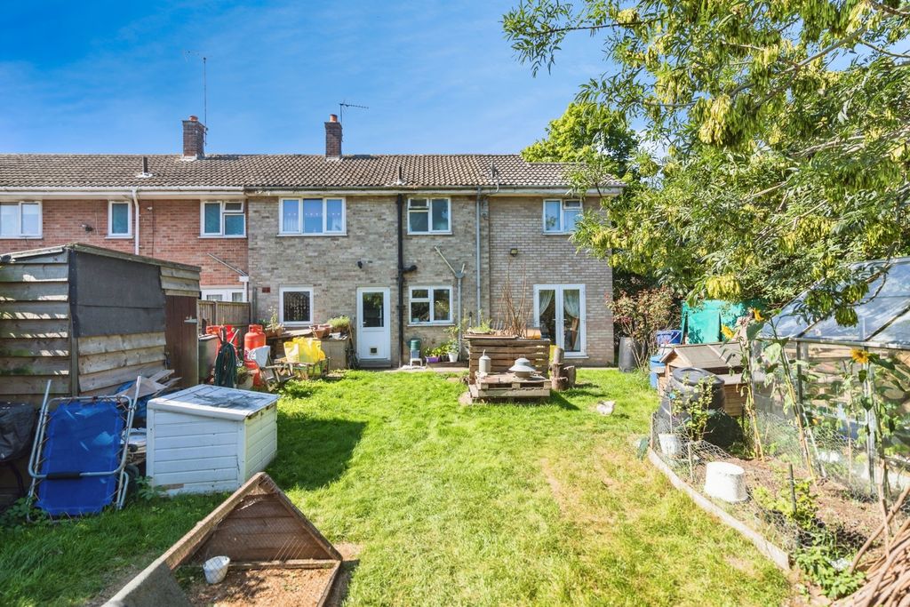 Property photo 3 of 17 Rear