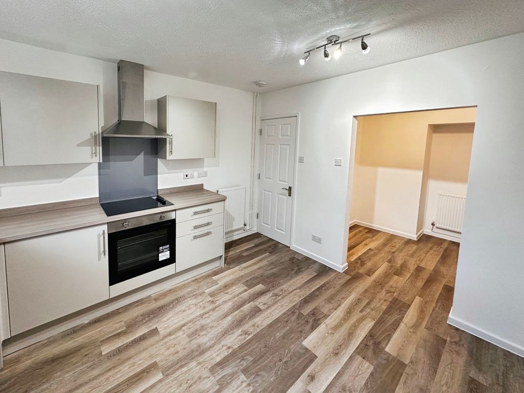 Property photo 3 of 30 Image