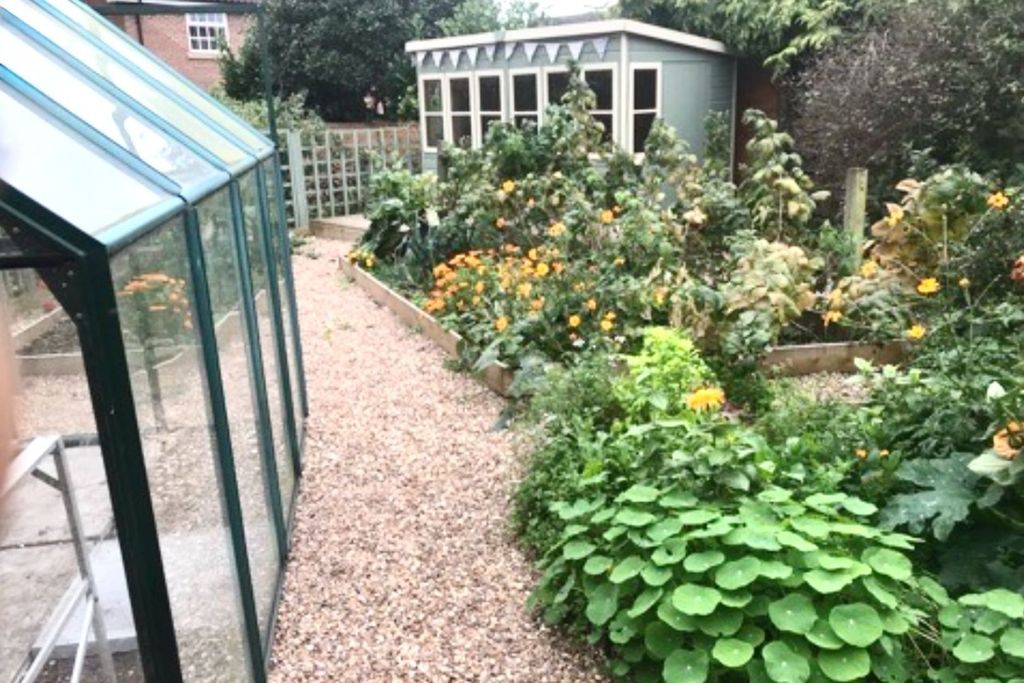 Property photo 2 of 25 Rear Garden