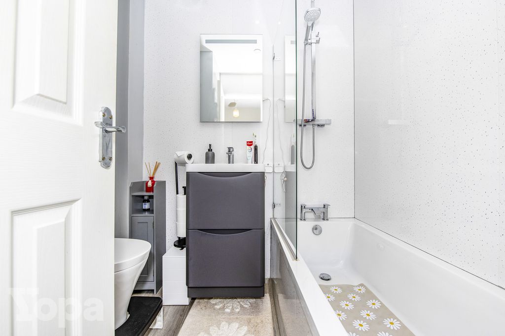 Property photo 3 of 17 Photo #3