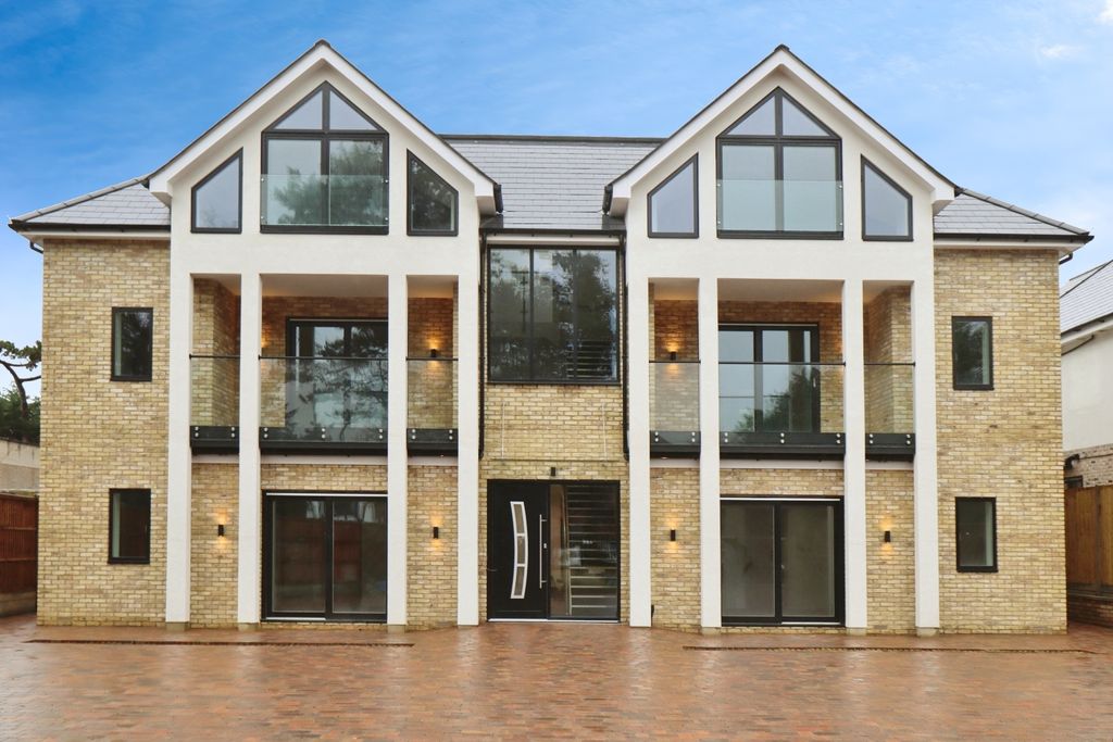 Property photo 1 of 22 Pbox-Img.Jpg