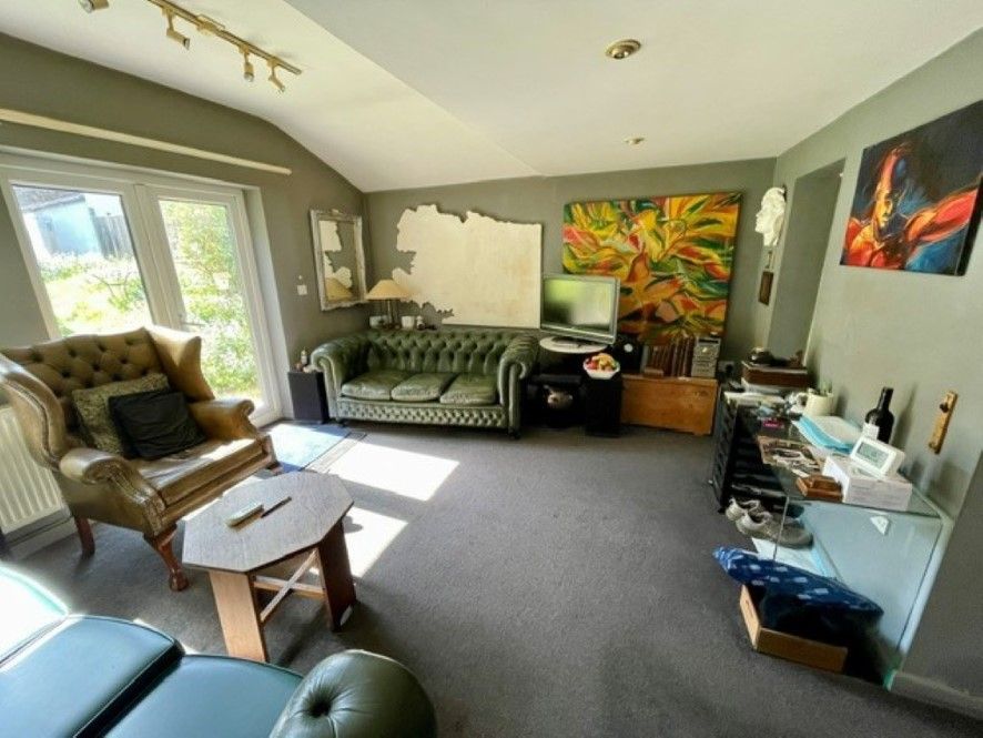 Property photo 2 of 14
