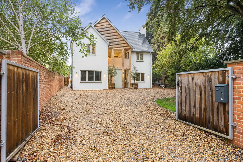 Property photo 1 of 30