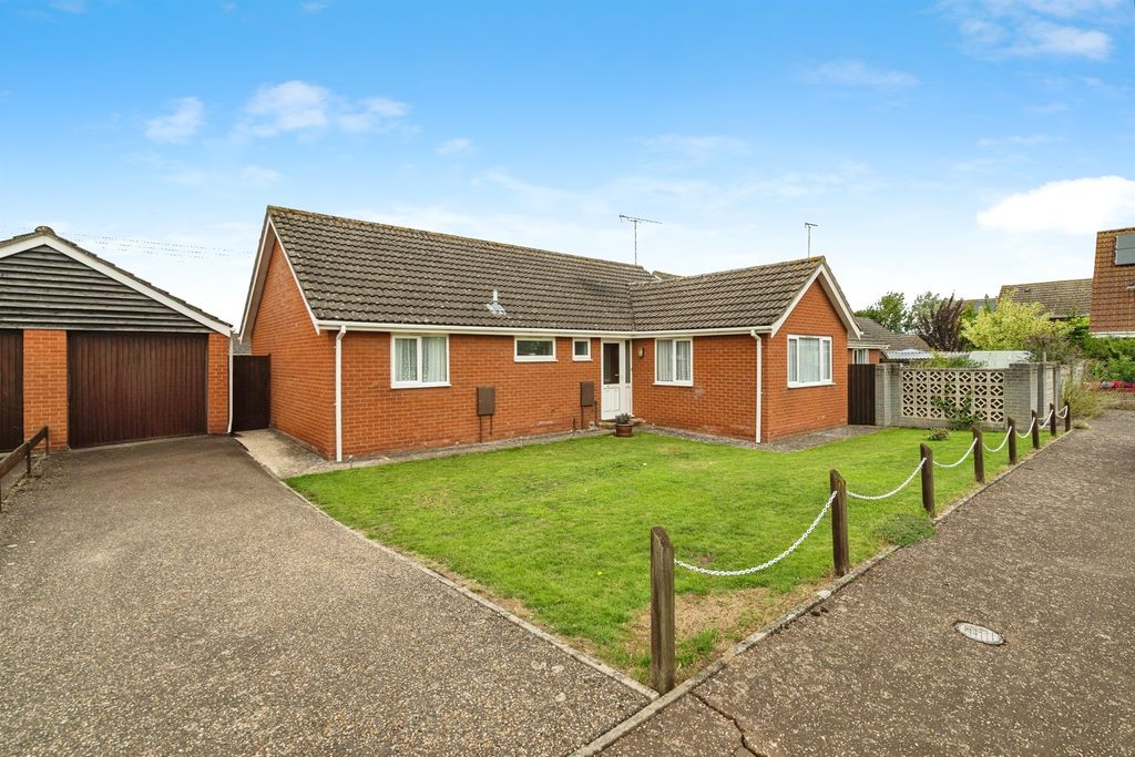 Property photo 1 of 17