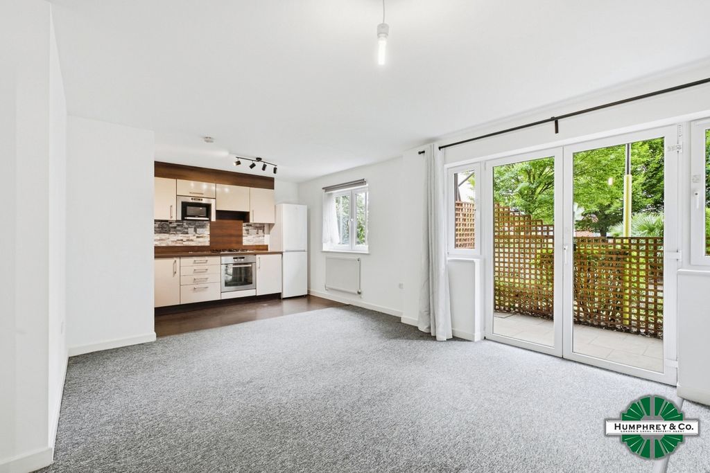 Property photo 1 of 15 Pbox-Img.Jpg