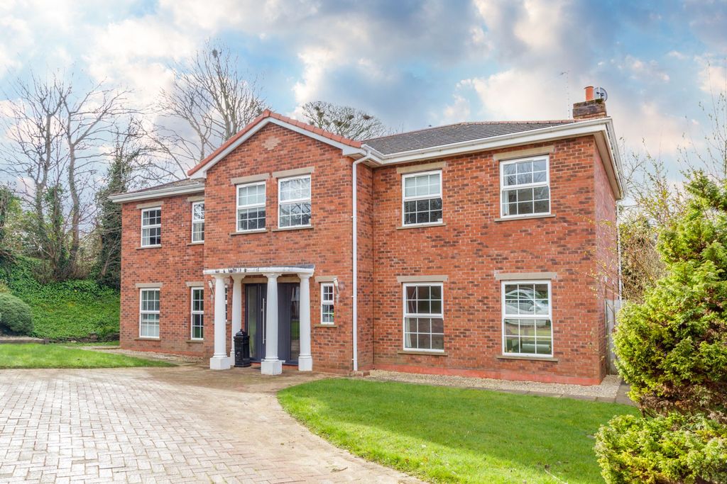 Property photo 1 of 23