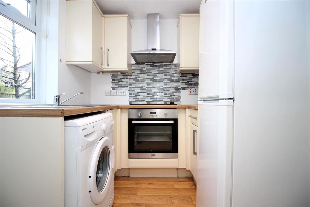 Property photo 3 of 13 Img_8798.Jpg