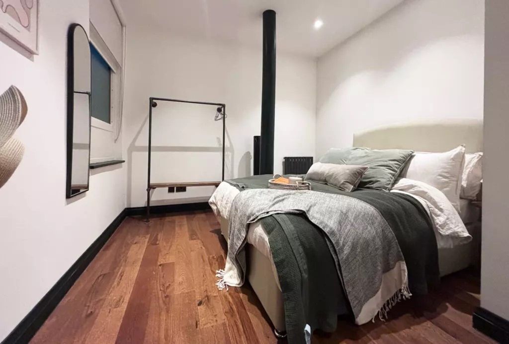 Property photo 3 of 14 Bedroom