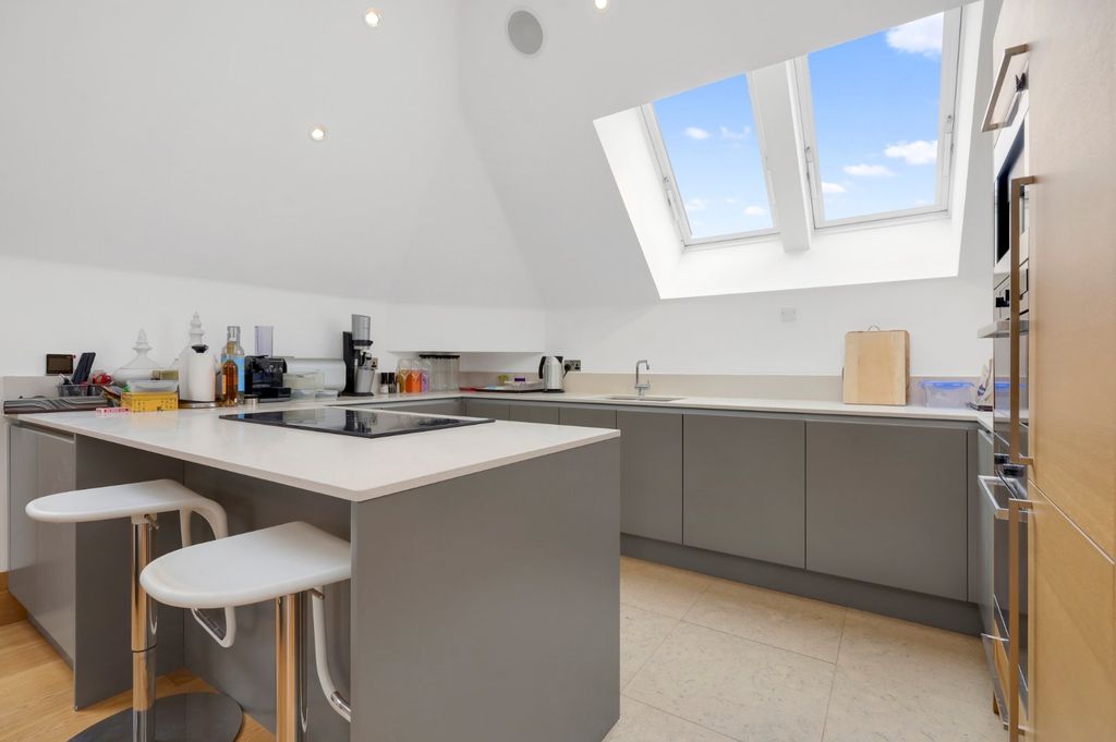 Property photo 3 of 25 Picture No. 40