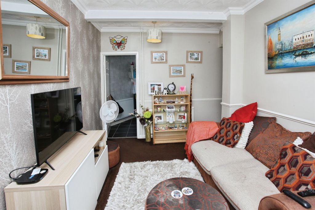 Property photo 3 of 13