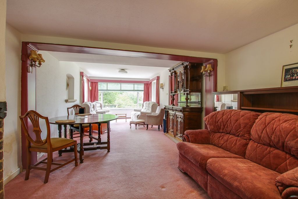 Property photo 2 of 14