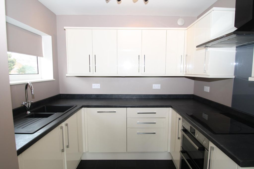 Property photo 3 of 9 0 General