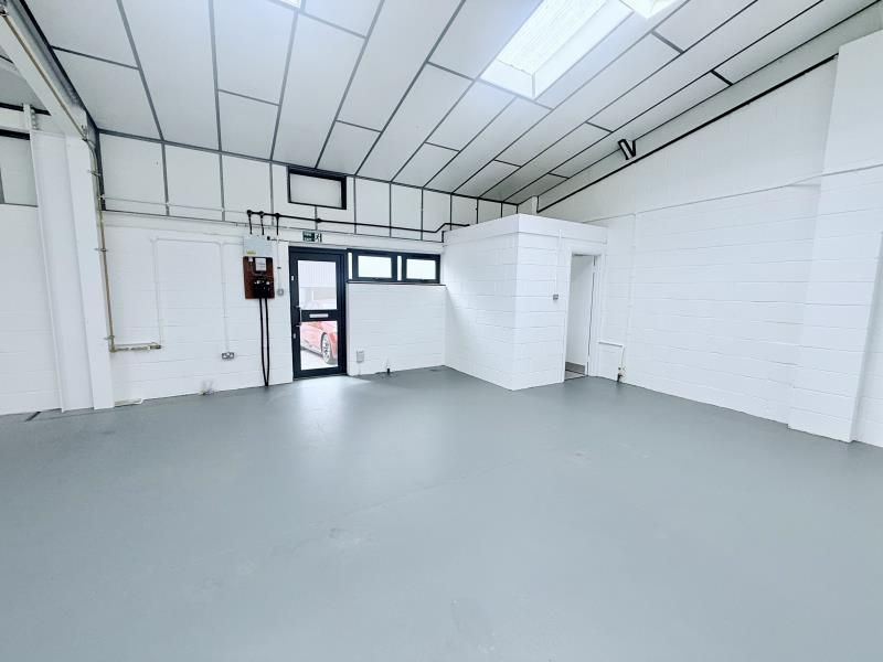 Property photo 2 of 9
