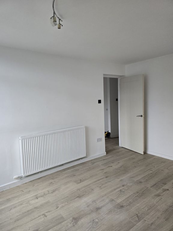 Property photo 3 of 22 Whatsapp Image 2026-03-08 At 16.31.23 (1)