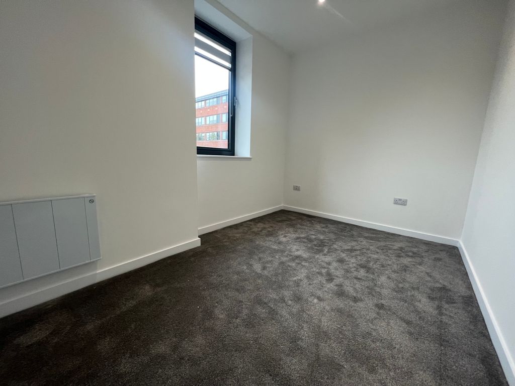 Property photo 3 of 5 Bedroom 1