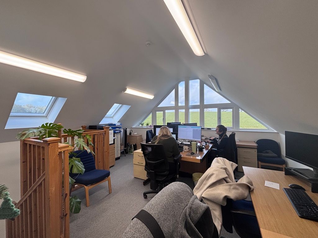 Property photo 2 of 8 Picture No. 08