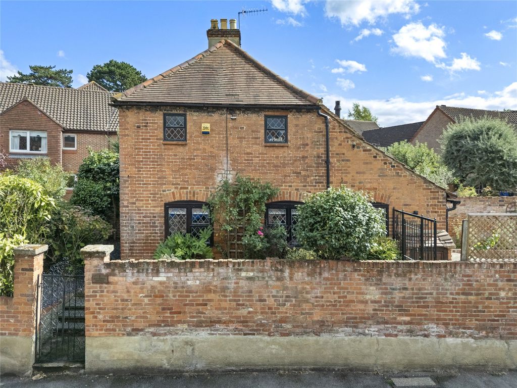 Property photo 1 of 16 Picture No. 14